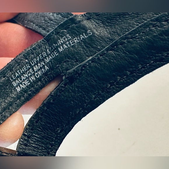 EUC Sz 42 10 $110 Born Patent Leather Slingback Wedge Sandals - Picture 9 of 13